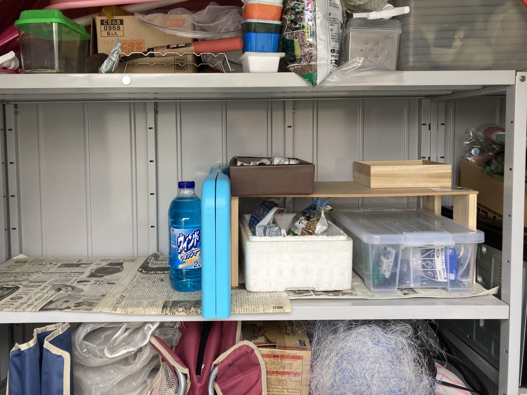 物置に追加した自作棚の写真